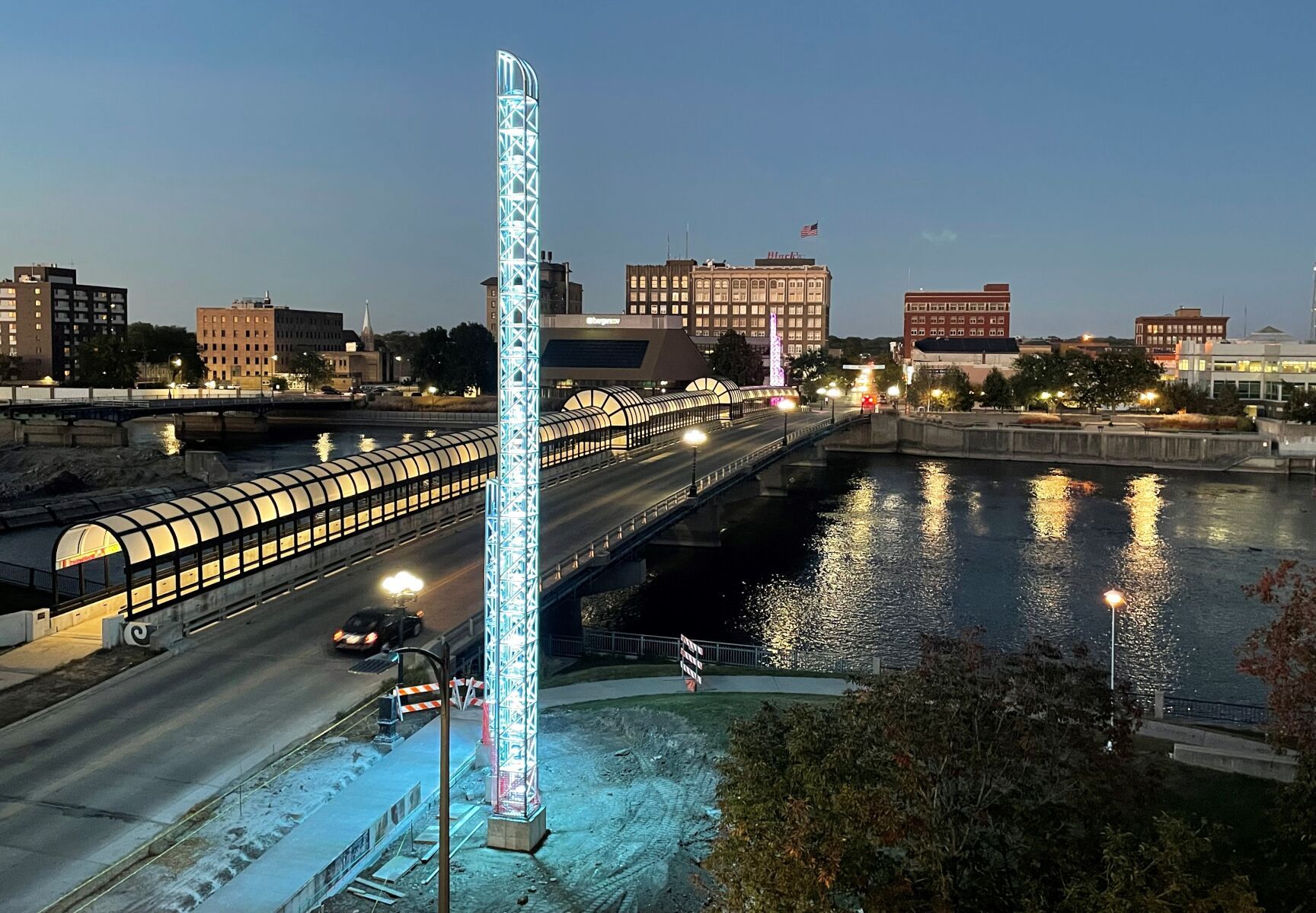 092922jr-lighting-downtown-2